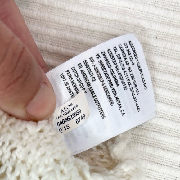 American Eagle Boho Oversized Sleeveless Crochet Cardigan - Picture 12 of 14